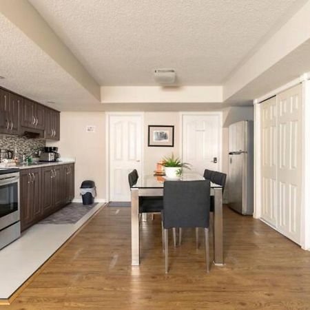Self Check-In Spacious Apartment With Full Kitchen Ottawa Eksteriør billede
