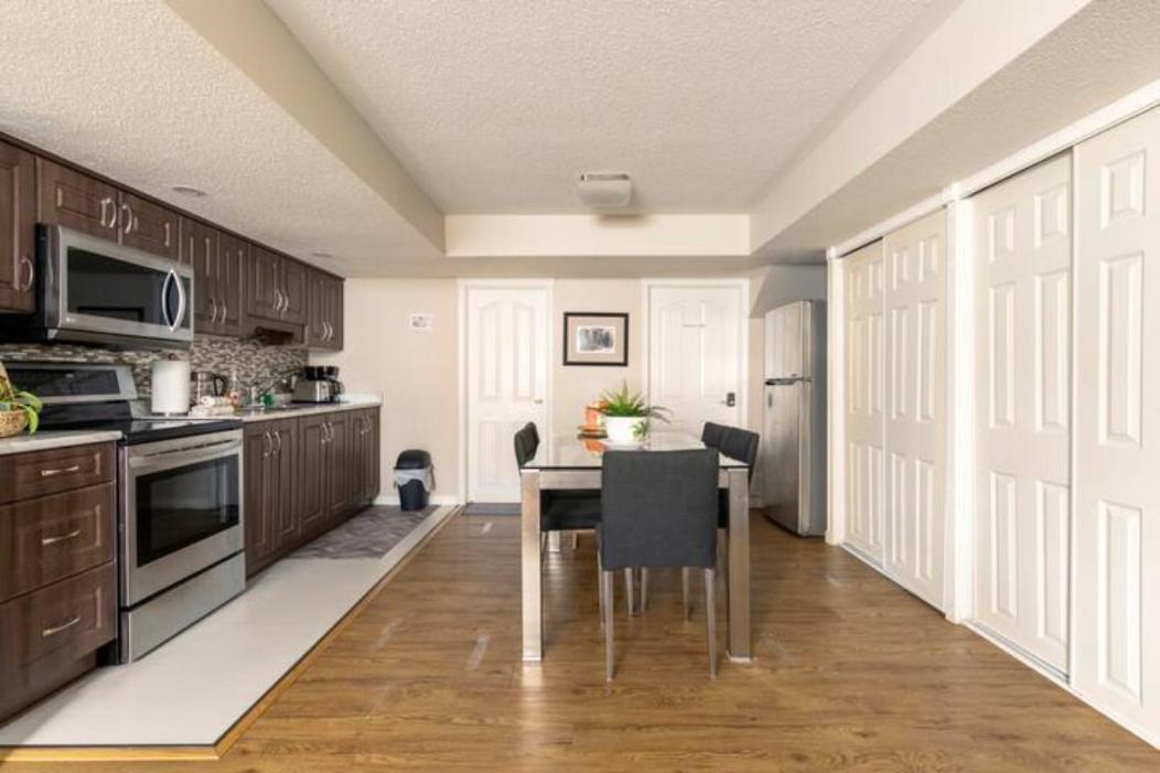 Self Check-In Spacious Apartment With Full Kitchen Ottawa Eksteriør billede